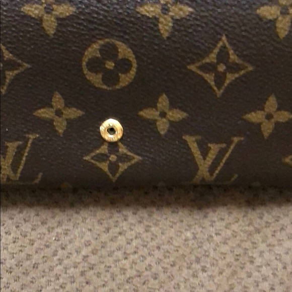 Louis Vuitton wallet - Picture 8 of 12
